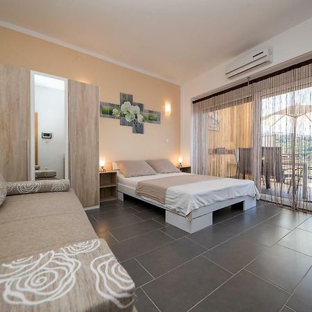 Apartment Zorica Crikvenica Exterior photo
